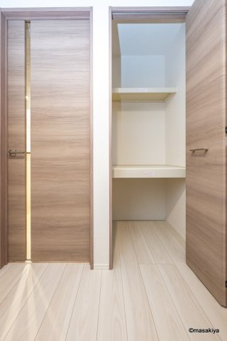 トリシア東和田　W（西）棟の玄関