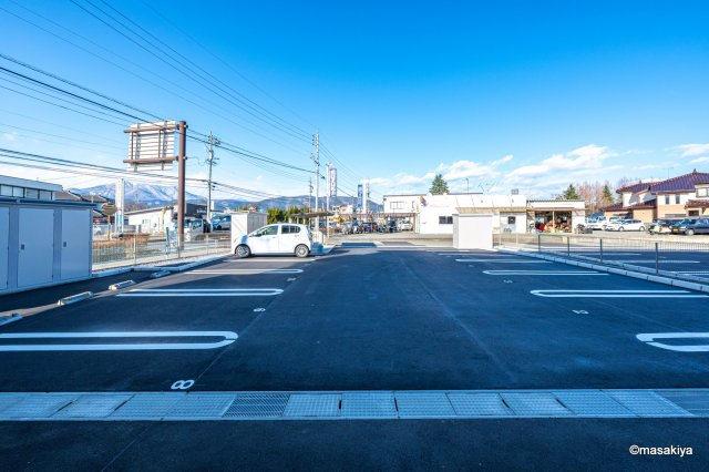トリシア東和田　W（西）棟の駐車場