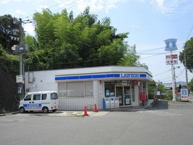 エレガンテ　プレッソⅢ　Ｂの周辺|ローソンまで500m