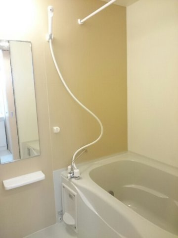 エレガンテ　プレッソⅢ　Ｂの浴室