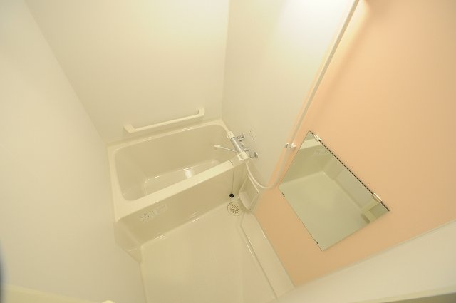 レオネクスト松橋の浴室|実際のお部屋と異なる場合がございます。