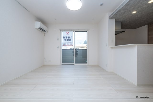 トリシア東和田　E（東）棟の居間・リビング