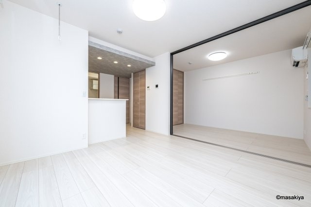 トリシア東和田　E（東）棟の居間・リビング