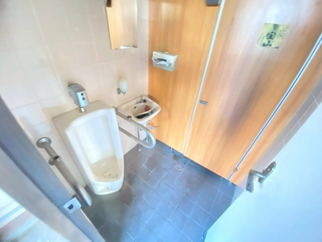 高浜市沢渡町貸店舗のトイレ