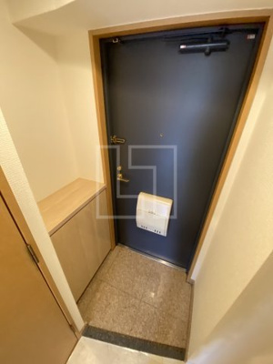 【玄関】 | レジデア西本町 | レジデア西本町　玄関スペース