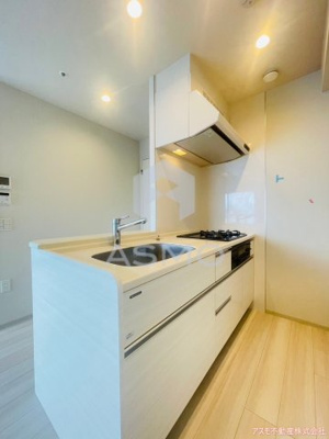 【キッチン】 | イルミナル グランデ | 同マンション別部屋　参考写真