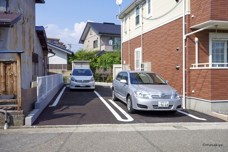 カーサ　ヌーベルの駐車場