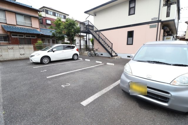 ヴェルドミールの駐車場