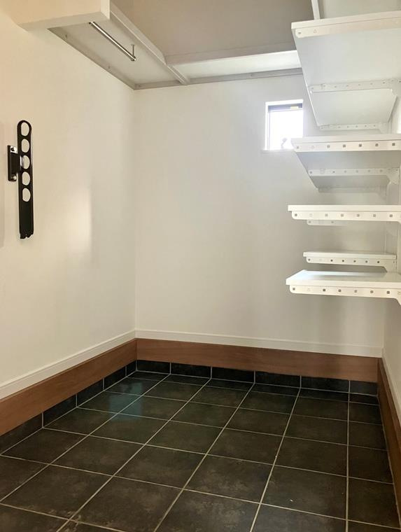 鵠沼桜が岡戸建の収納