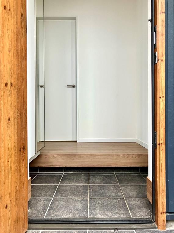 鵠沼桜が岡戸建のロビー