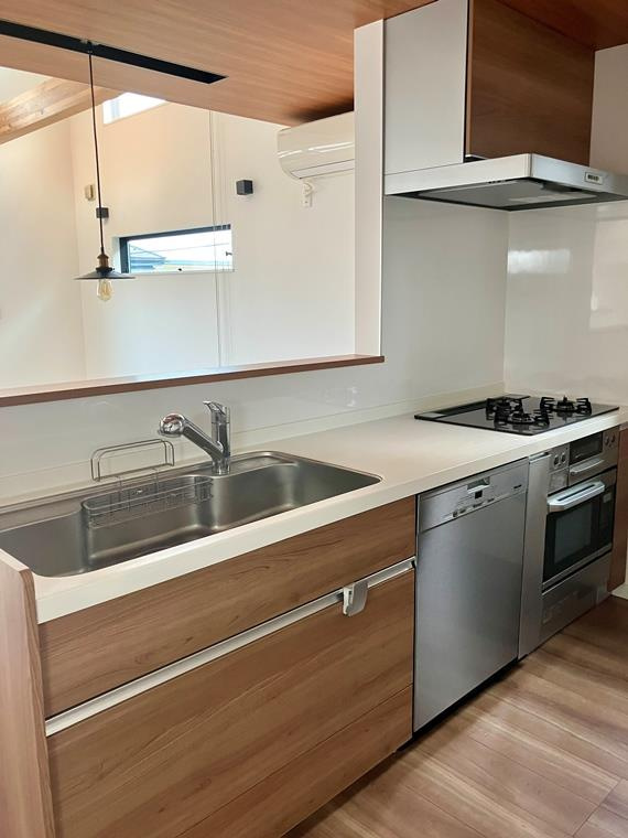 鵠沼桜が岡戸建のキッチン