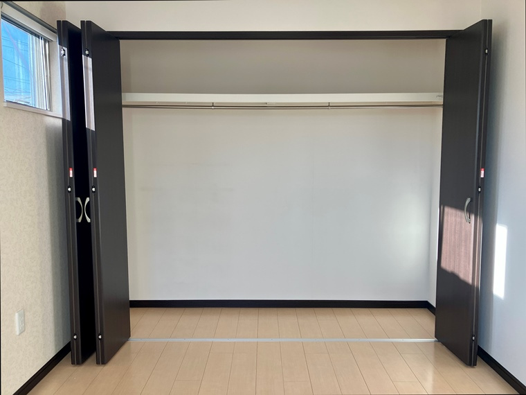 中宗岡戸建の収納