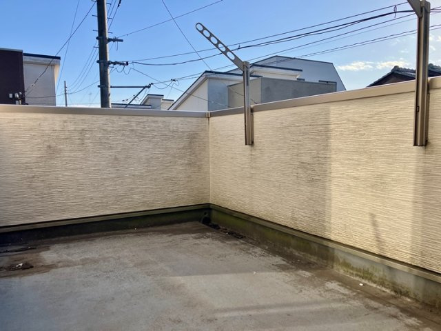 中宗岡戸建のバルコニー