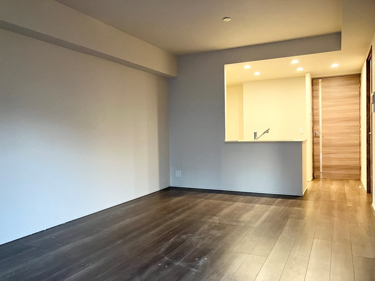 オープンレジデンシア谷中の居間・リビング