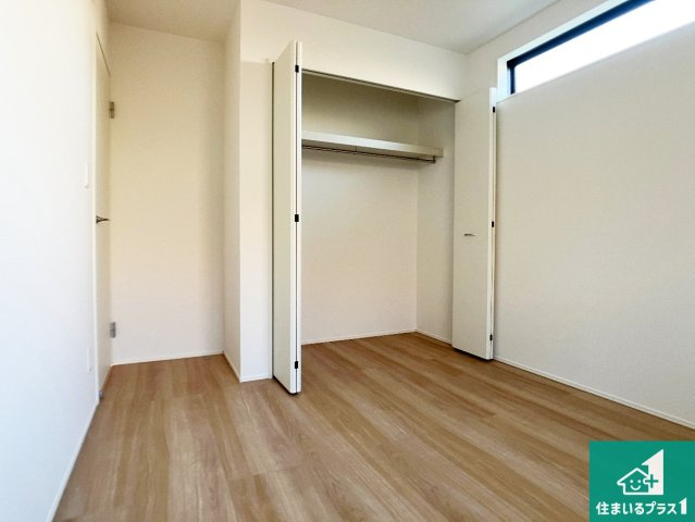 神戸市西区福吉台　新築一戸建ての洋室|シンプルな洋室は、自分好みのインテリアが楽しめます♪ご家族とインテリアや家具を選びに行くのは新築購入時の醍醐味の一つです。ぜひお楽しみください♪