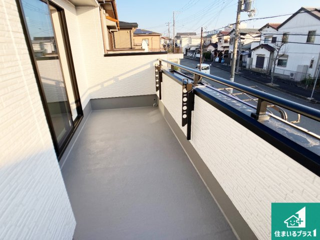 神戸市西区福吉台　新築一戸建てのバルコニー|ワイドバルコニーは洗濯物を干すスペースが広いのでご家族が多くても安心！