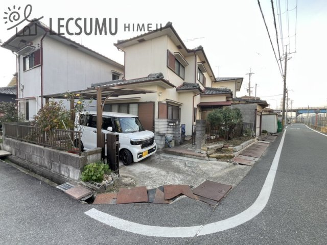揖保郡太子町福地/中古戸建の前面道路含む現地写真