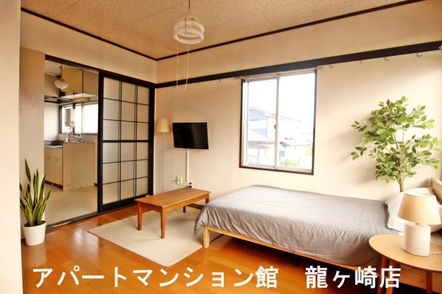 メゾンド直鮒の居間・リビング|CGで家具等を配置したものです。実際に家具等は含まれません