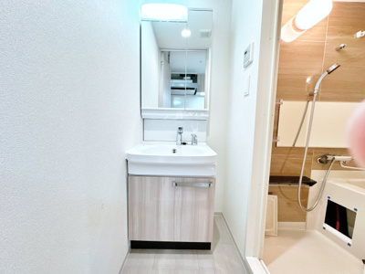 【独立洗面台】 | プレサンス野江内代ペルティエ