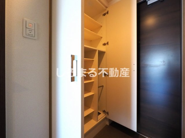 プレサンス京町堀ノースの収納