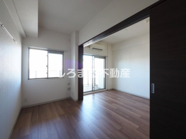 プレサンス京町堀ノースの洋室