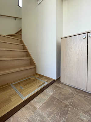 【玄関】 | メゾンドカメリア