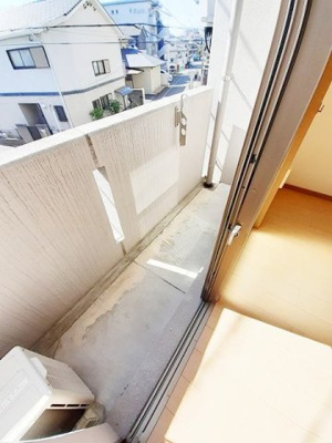 【バルコニー】 | カルフールＢ．Ｃ白山 | 開放的で明るい空間を演出してくれるバルコニーです