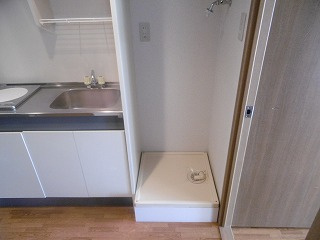 【設備】 | アイランド小野山 | 洗濯機置場です