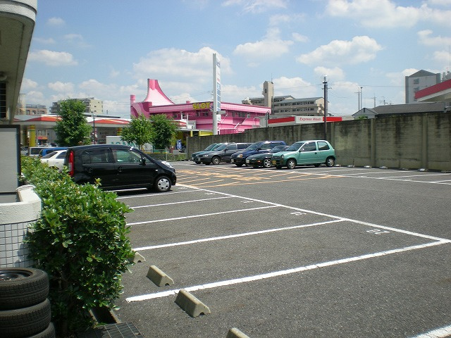 【駐車場】 | アイランド小野山 | 駐車場です