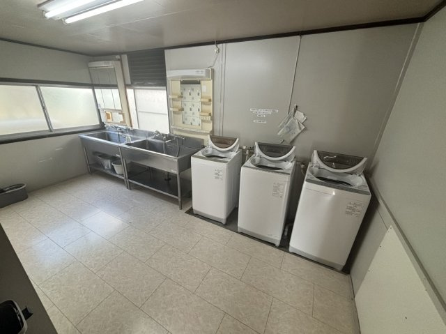 花上寮|本棟　洗濯機置場