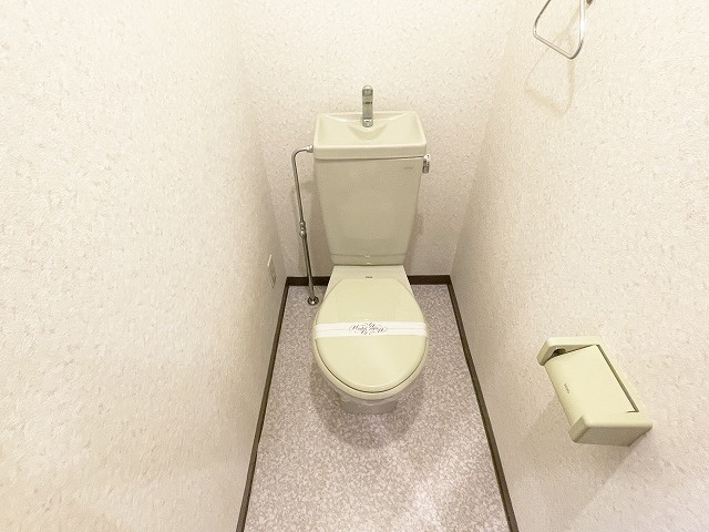 【トイレ】 | アイランド小野山 | 落ち着いた色調のトイレです（同棟別室施工例）