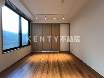 【居間・リビング】 | GRAN PASEO大森Ⅲ | こちらの居間で趣味の時間をお楽しみください