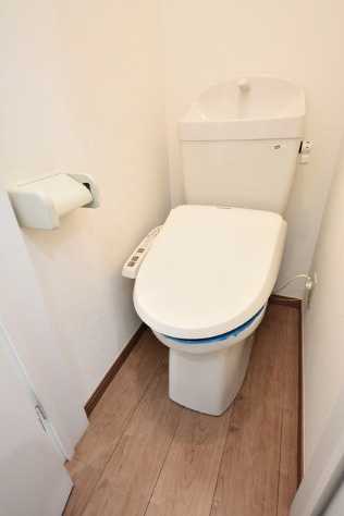 フェリスアストルのトイレ|☆敷金礼金ゼロ！