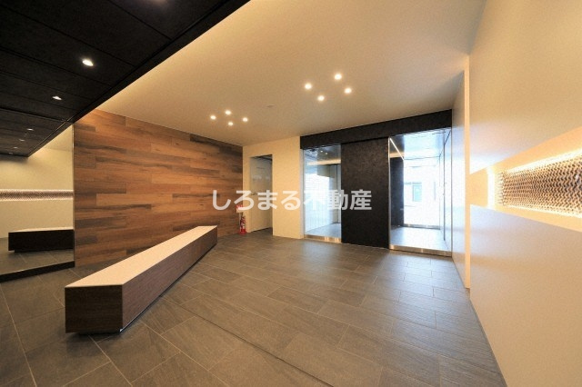 BPRレジデンス大阪本町Qのロビー