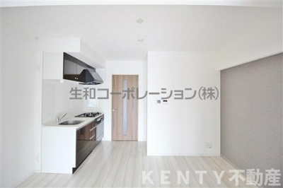 【居間・リビング】 | グーフォクォーレ | こちらのリビングで趣味の時間をお楽しみください