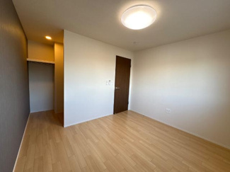 【内装】 | colline（コリーヌ） | 洋室