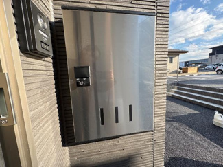 【設備】 | colline（コリーヌ） | 宅配ボックス