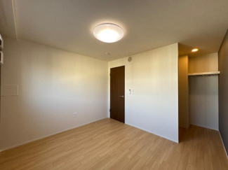 【内装】 | colline（コリーヌ） | 洋室