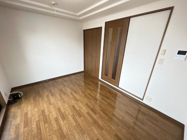 SUNCOAT観音の内装|洋室