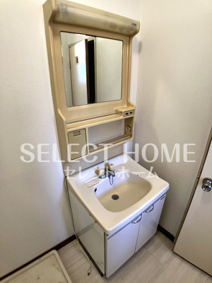 【独立洗面台】 | コーポ松井 | 独立洗面化粧台が付いています