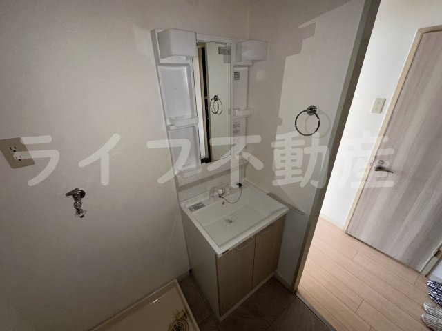 レナジア新深江　深江小学校区の独立洗面台|独立洗面台あり、毎朝おしゃれに忙しい女性の方におすすめです