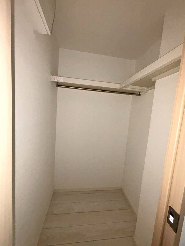 アンベリール墨田Ⅱの収納|ウォークインクローゼット