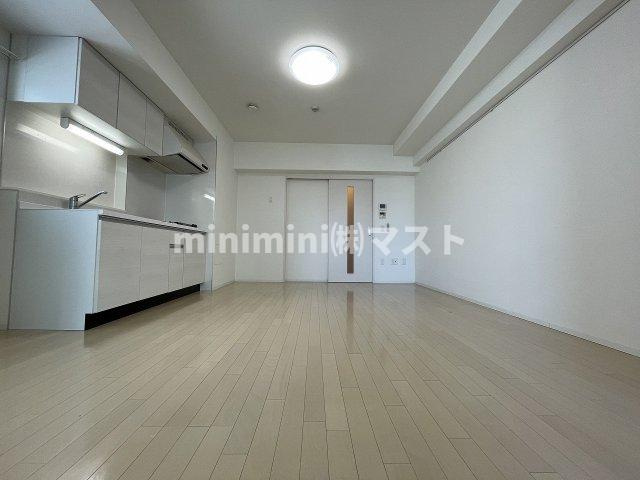 ディオスカーボ難波の居間・リビング