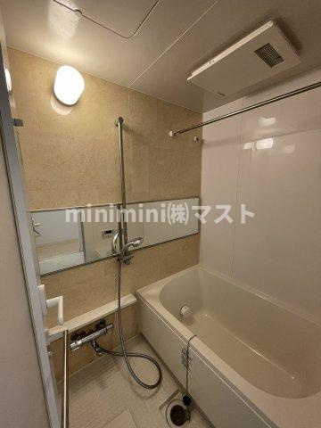 ディオスカーボ難波の浴室