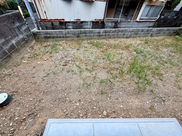 高知市南久万新築建売の庭|お庭の付いた物件です