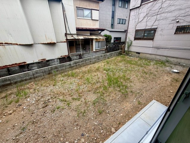 高知市南久万新築建売の庭