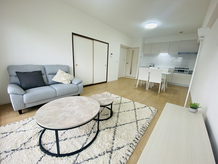 【仲介手数料無料／半田市】コープ野村半田弐号棟　405号室の居間・リビング