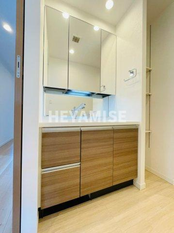 エイルマンション東長崎の独立洗面台