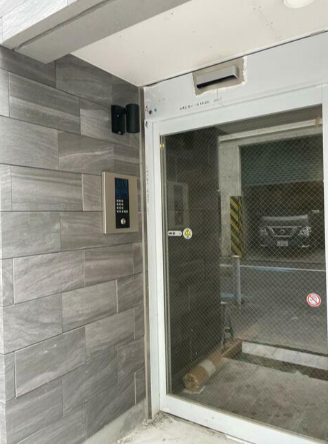 BELFIORE MONNAKAのエントランス