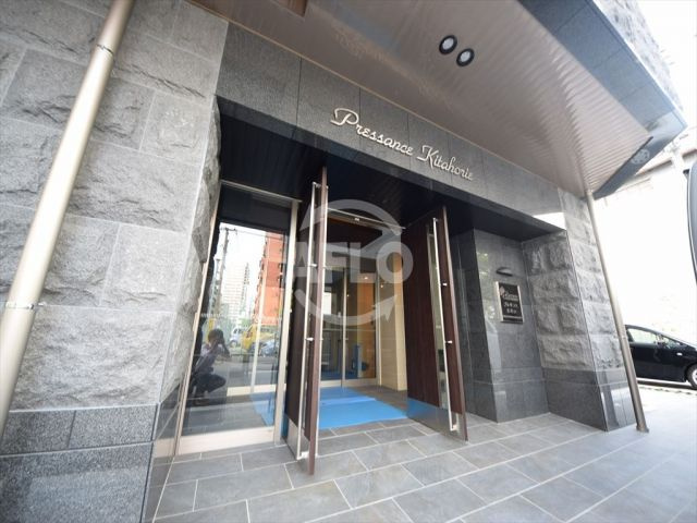 プレサンス北堀江のエントランス|プレサンス北堀江　エントランスアプローチ